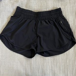 Lululemon Tracker Lined Short